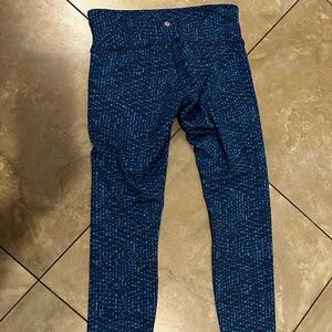 Lululemon leggings size 8